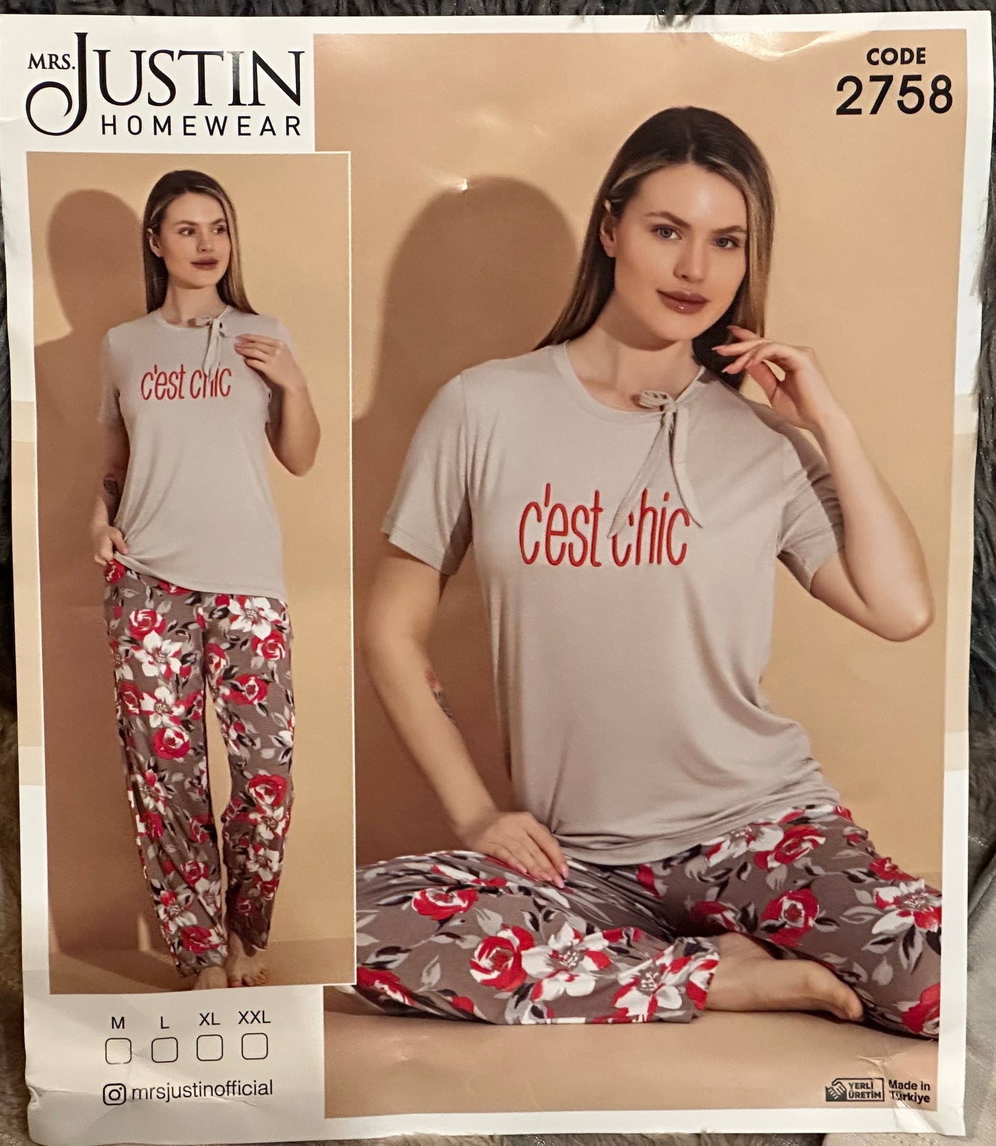 Women’s Pajama Set – Short Sleeve Top & Floral Pants