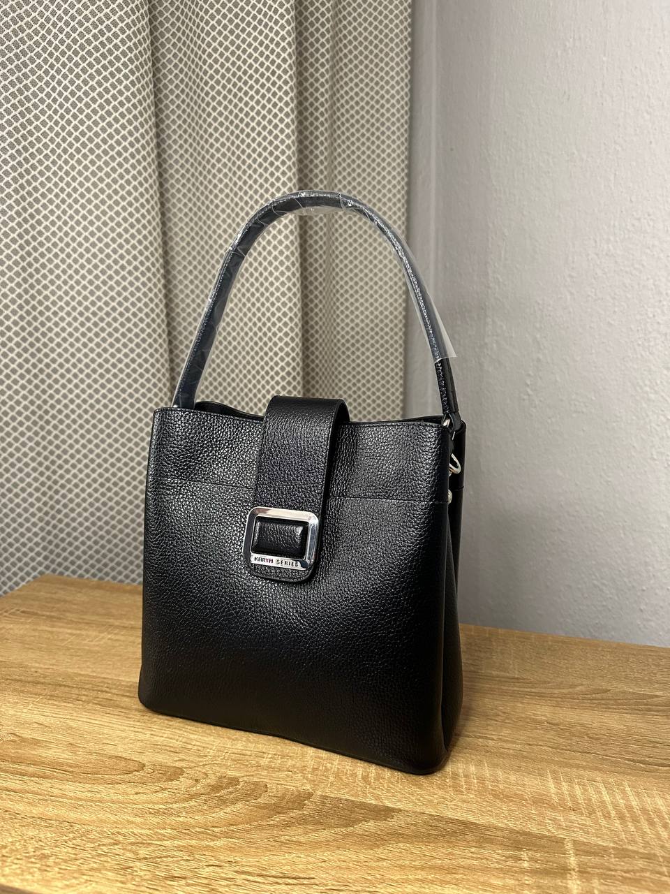 Leather bag KARYA black