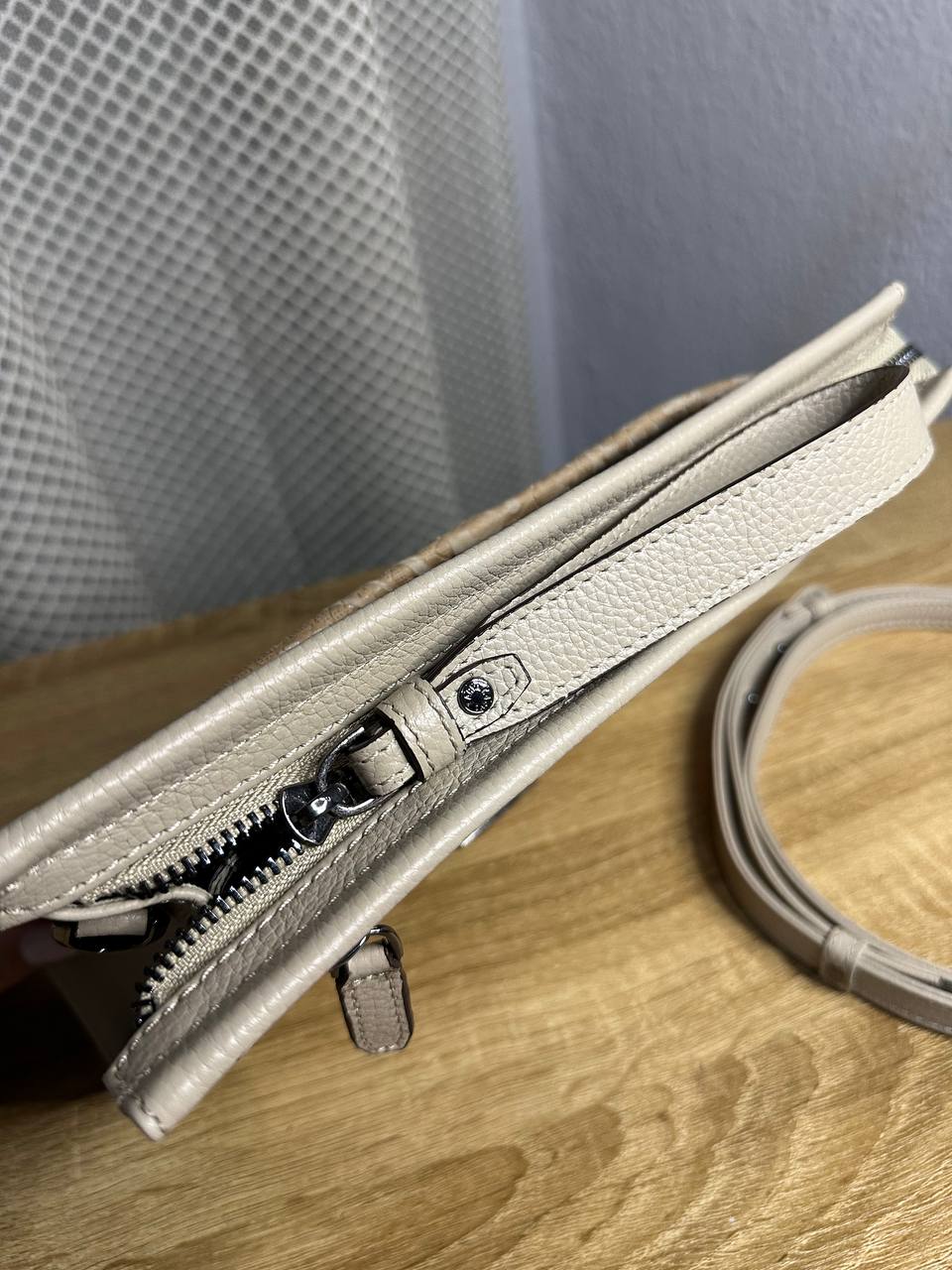 Elegant leather bag "Lace"