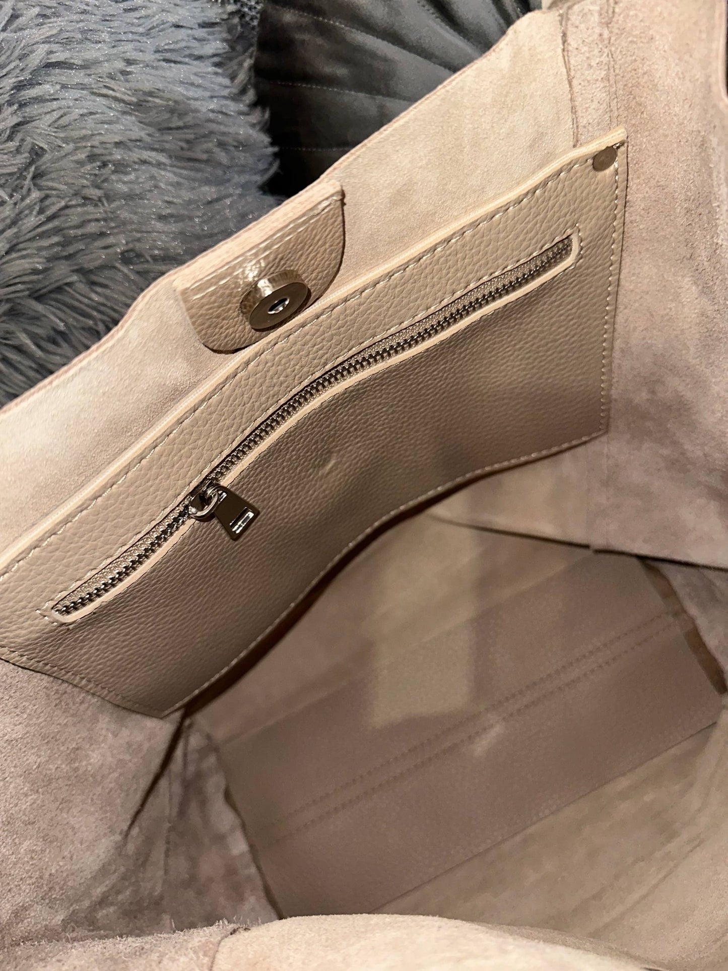 Minimalist Leather Tote Bag | Everyday Shoulder Bag | Black and Beige Handbag