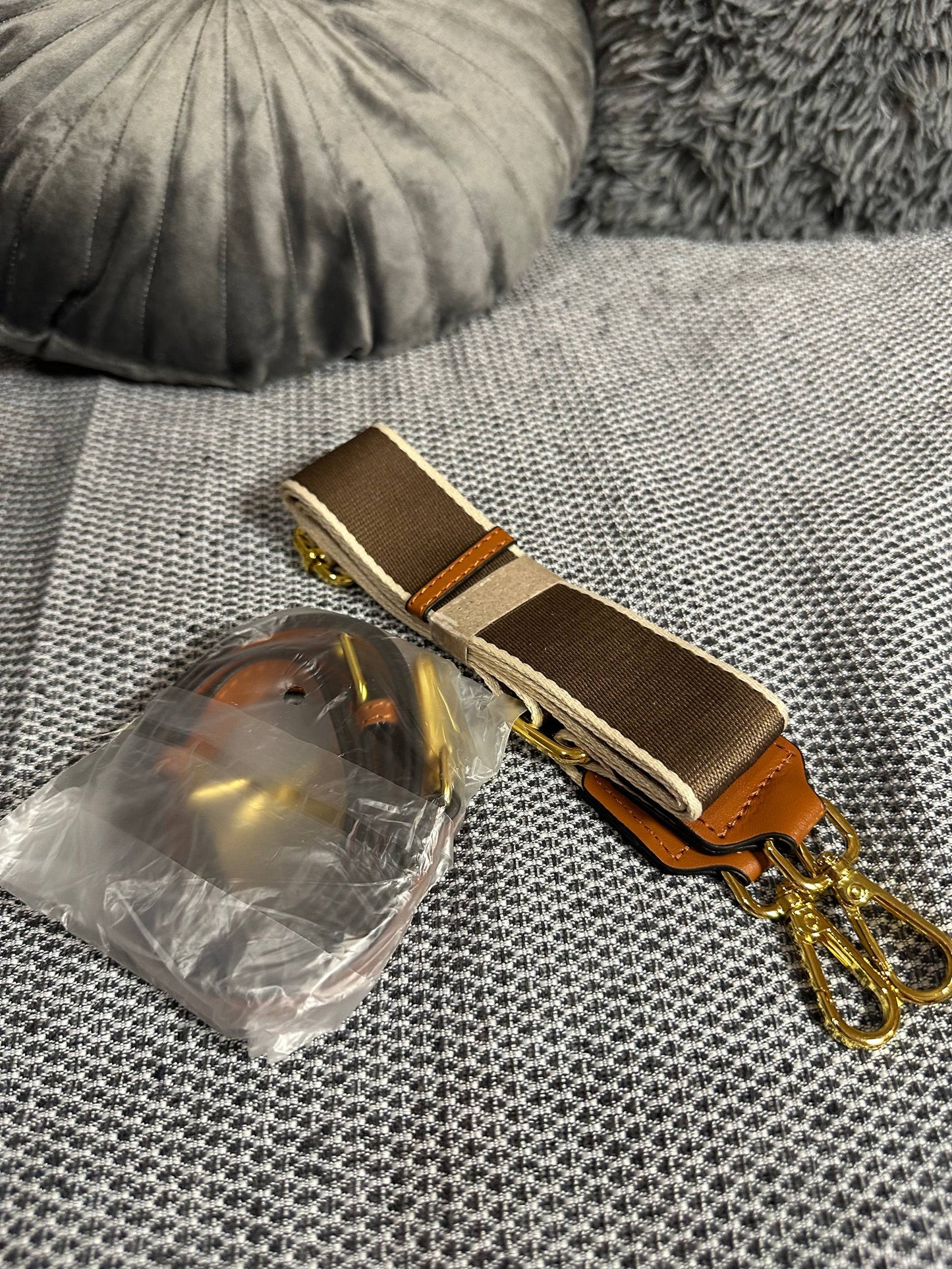 Beige Genuine Leather Handbag | Structured Box Bag with Adjustable Strap | Minimalist Everyday Purse