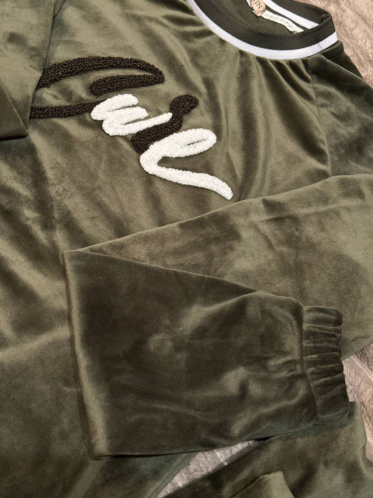 Velour Pajama Set “Cute” in Khaki