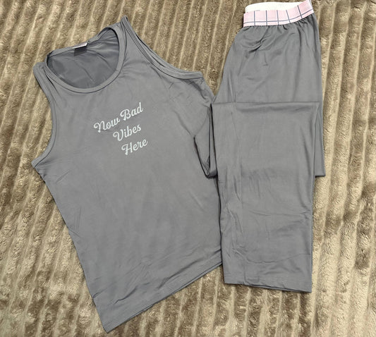 Women’s grey viscose pajama set – tank top & pants "No Bad Vibes Here"