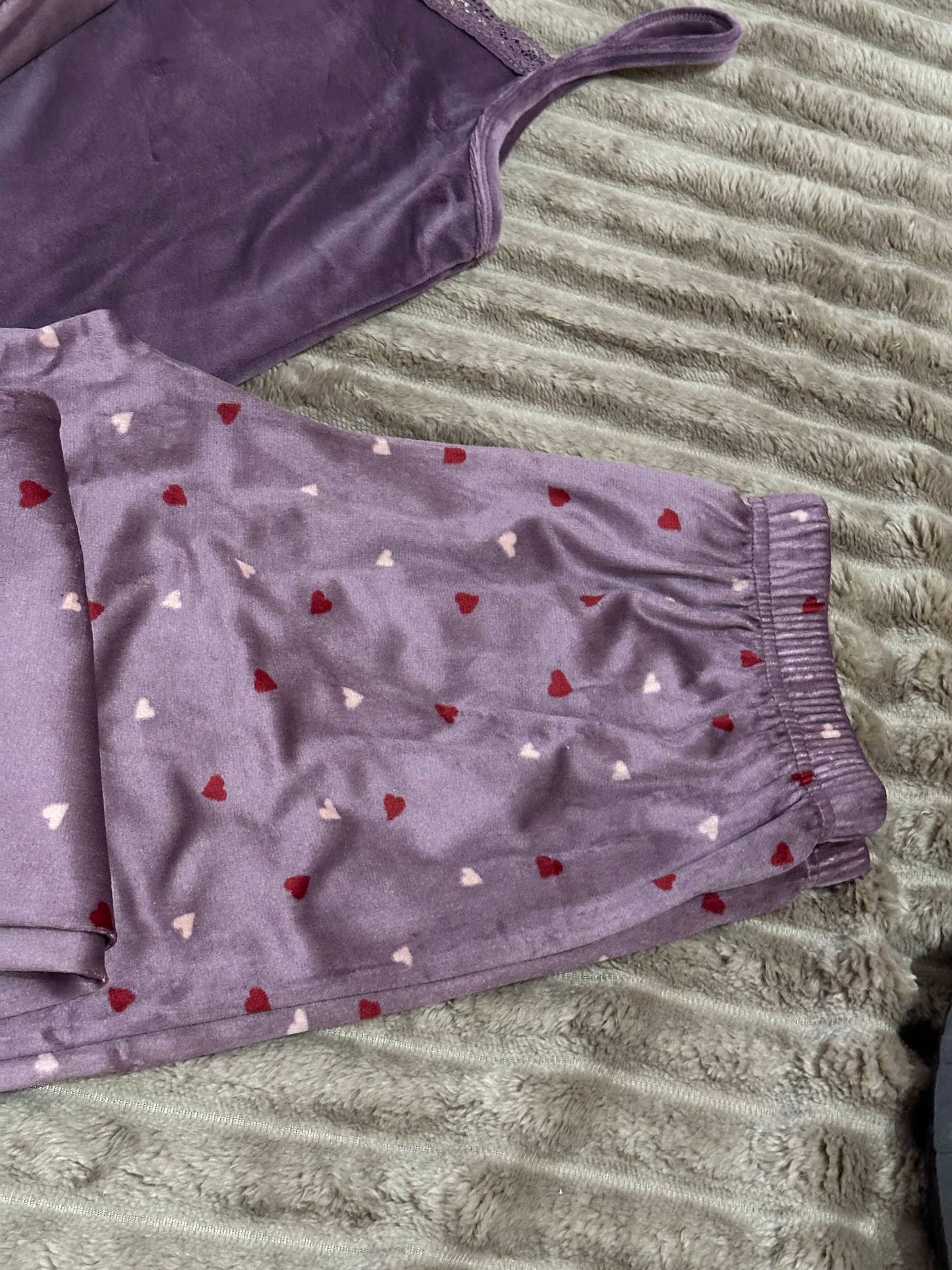 Women’s velour pajama set 3-in-1 with cute heart print – tank top, pants & robe